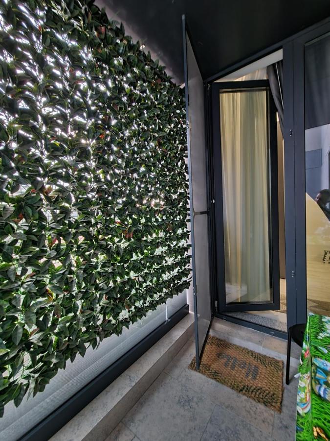 Faleza Nord Apartament De Lux Nou Pe Malul Marii Constanţa Buitenkant foto