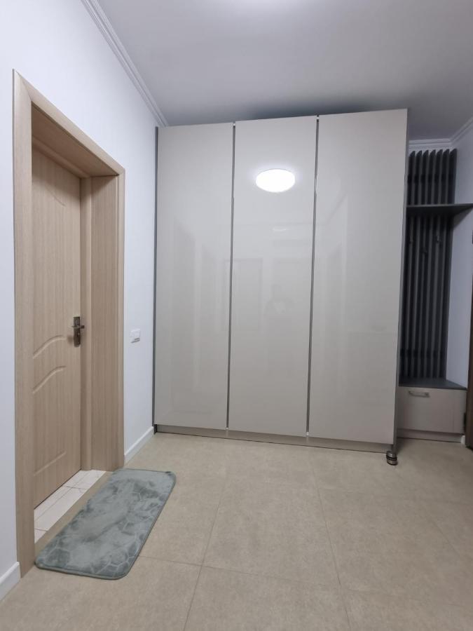 Faleza Nord Apartament De Lux Nou Pe Malul Marii Appartement Constanţa Buitenkant foto